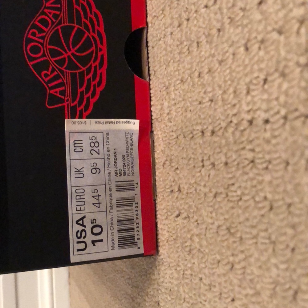 Sneakers - Picture 8 of 8